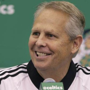 DB真人-安吉：球队战绩不佳责任在我 绿军并非争冠球队